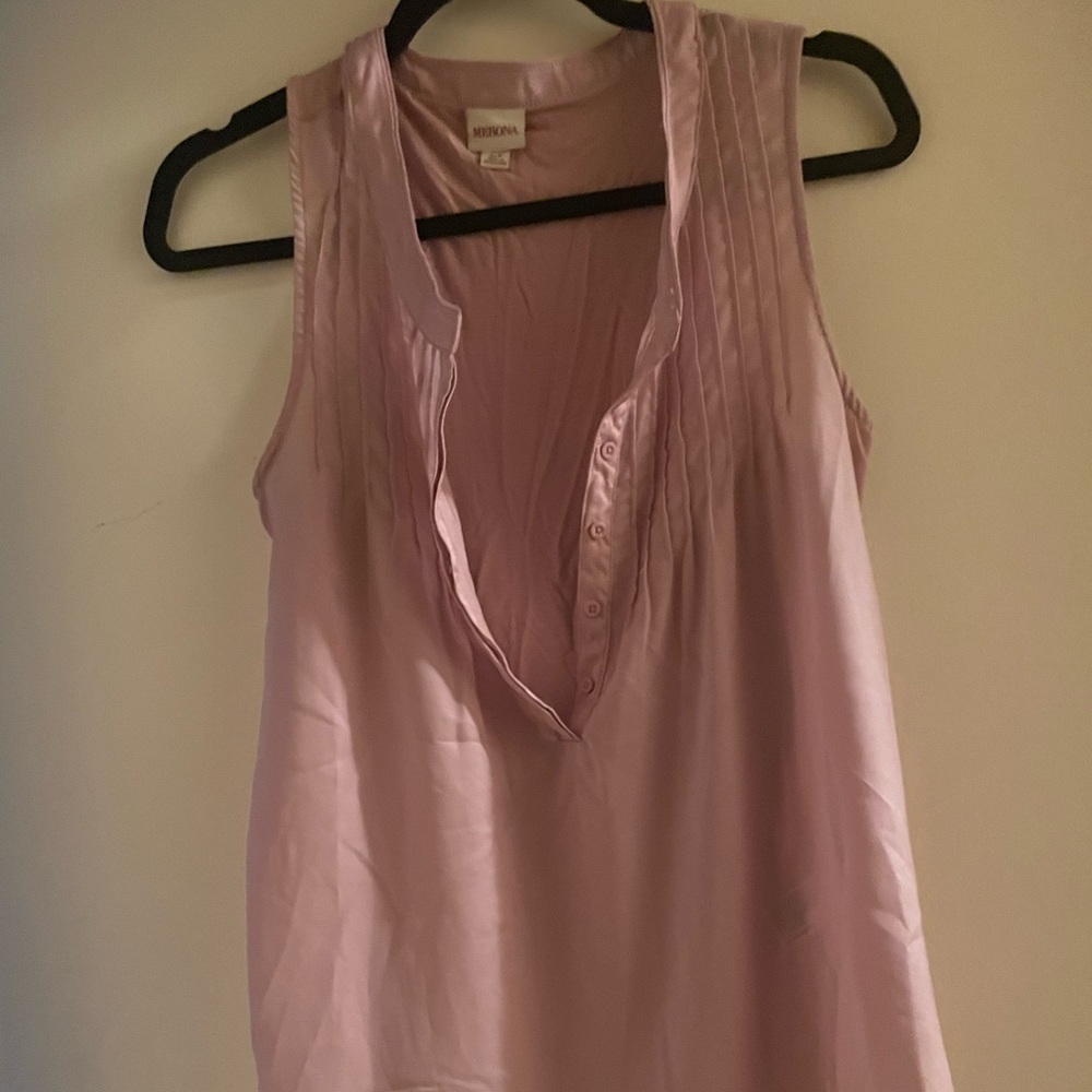 Sleeveless tank